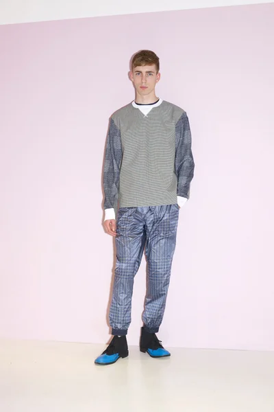 Look 7